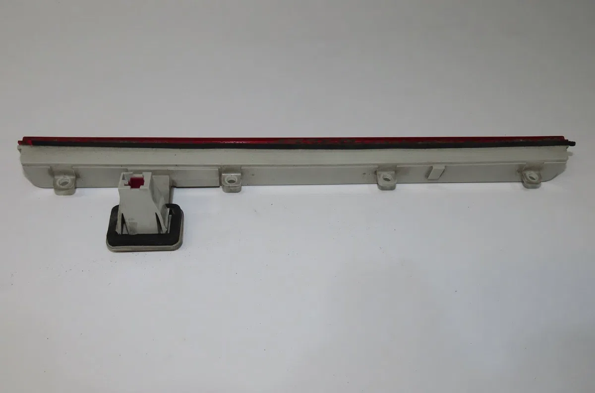 Feux stop supplementaire Mercedes-benz CLASSE C T-Model (S203) C 220 cdi (203.206) (2001-2007) occasion