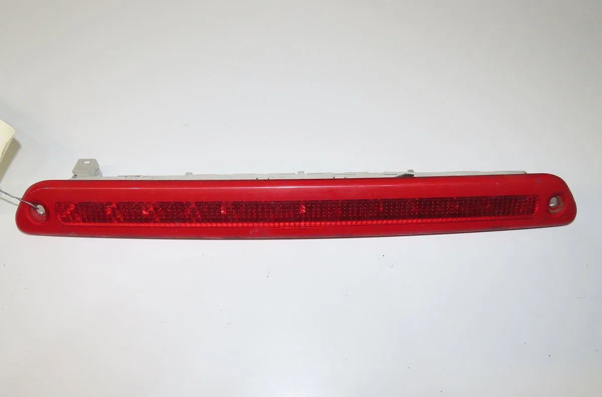 Feux stop supplementaire Mercedes-benz SPRINTER 3,5-t Camionnette (B907, B910) 316 cdi rwd (907.631, 907.633, 907.635, 9