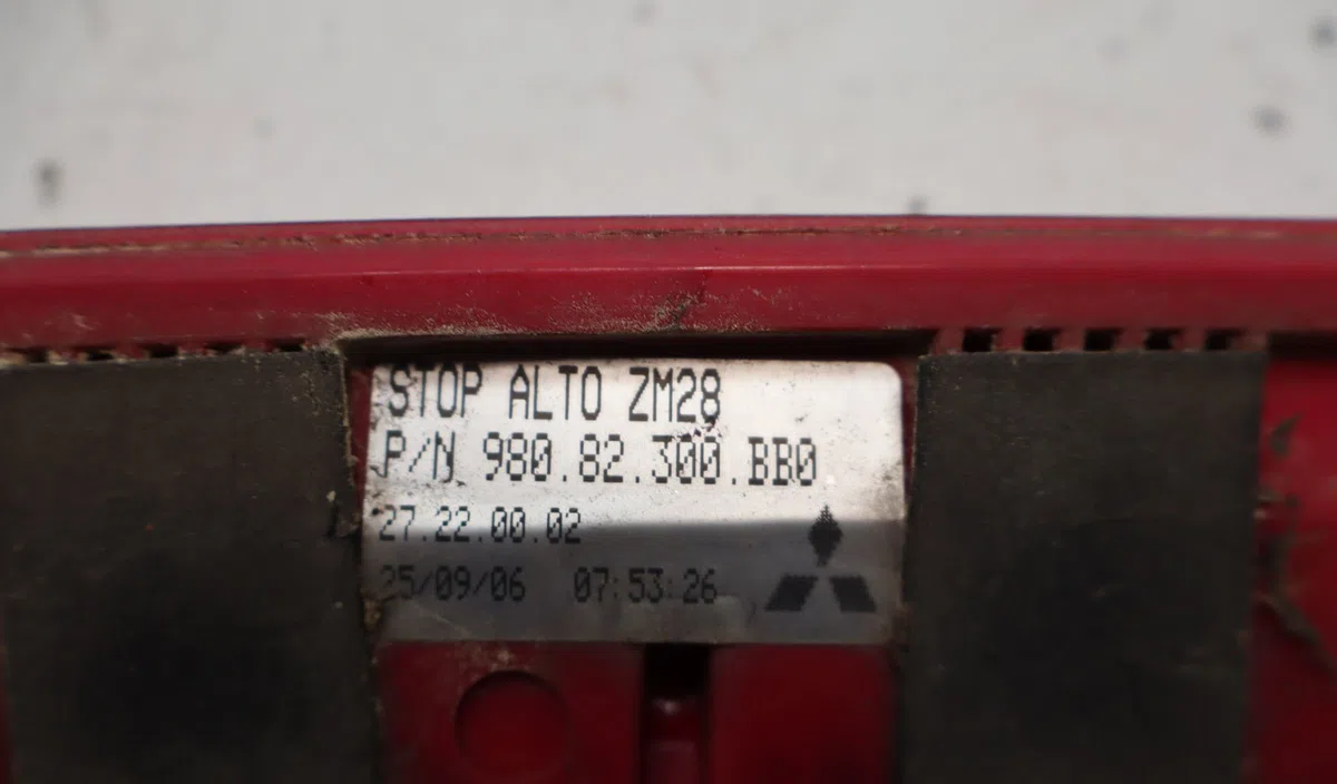 Feux stop supplementaire Mitsubishi COLT CZC VI Décapotable (RG) 1.5 (z36a) (2006-2009) occasion