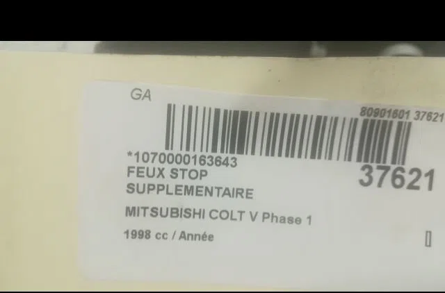 Feux stop supplementaire MITSUBISHI COLT V 1998 occasion