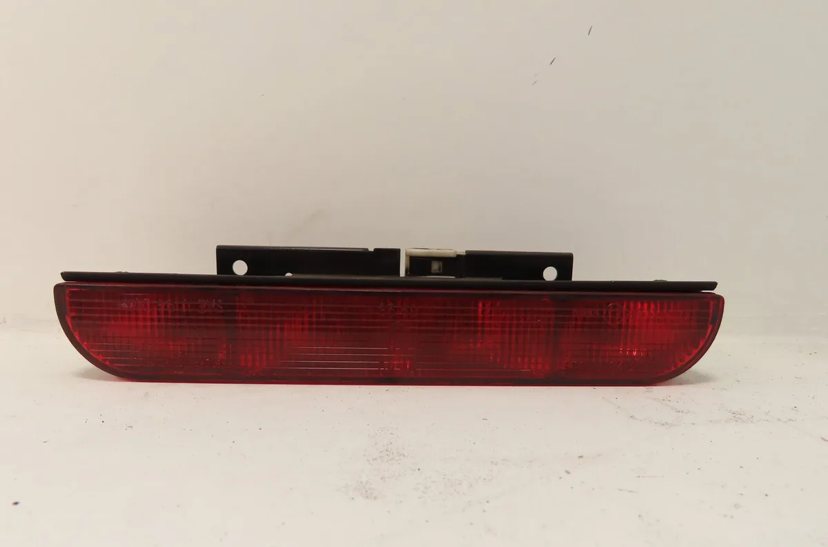 Feux stop supplementaire Mitsubishi PAJERO PININ I (H6_W, H7_W) 1.8 gdi (h66w, h76w) (1999-2001) occasion