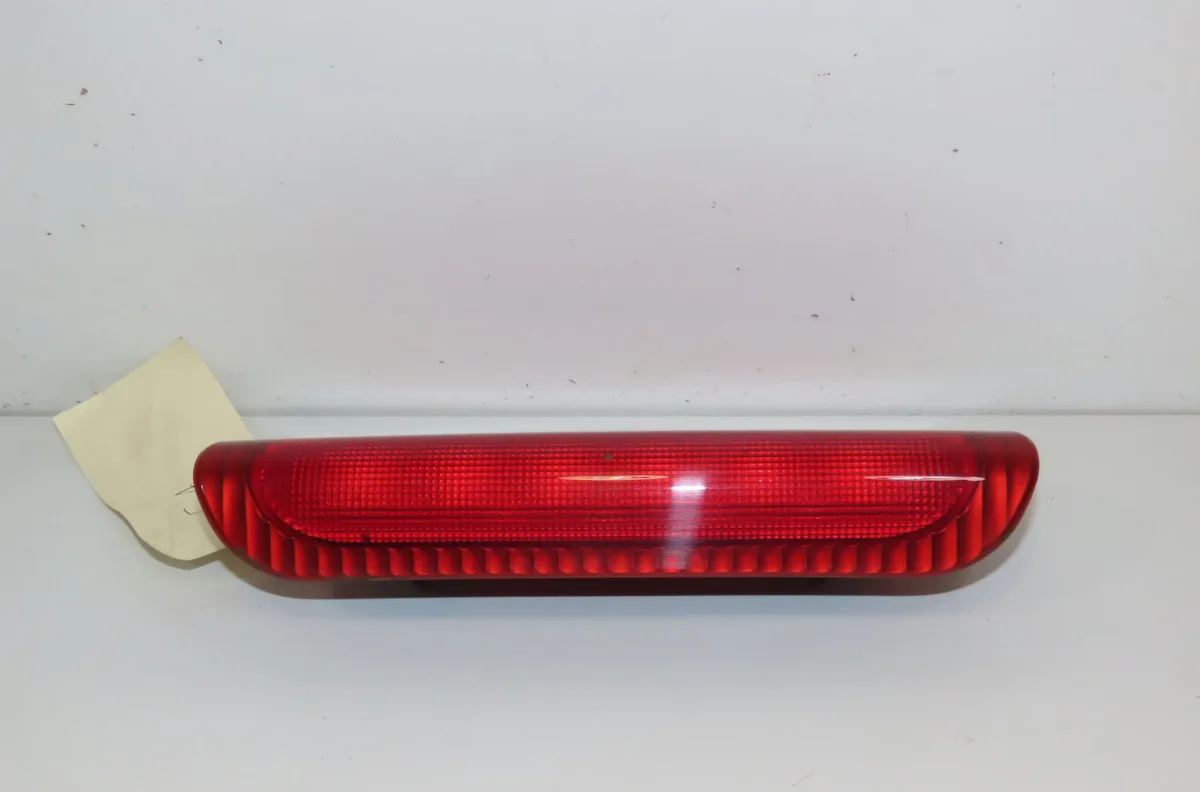Feux stop supplementaire Nissan JUKE (F15) 1.5 dci (2010) 5 portes occasion