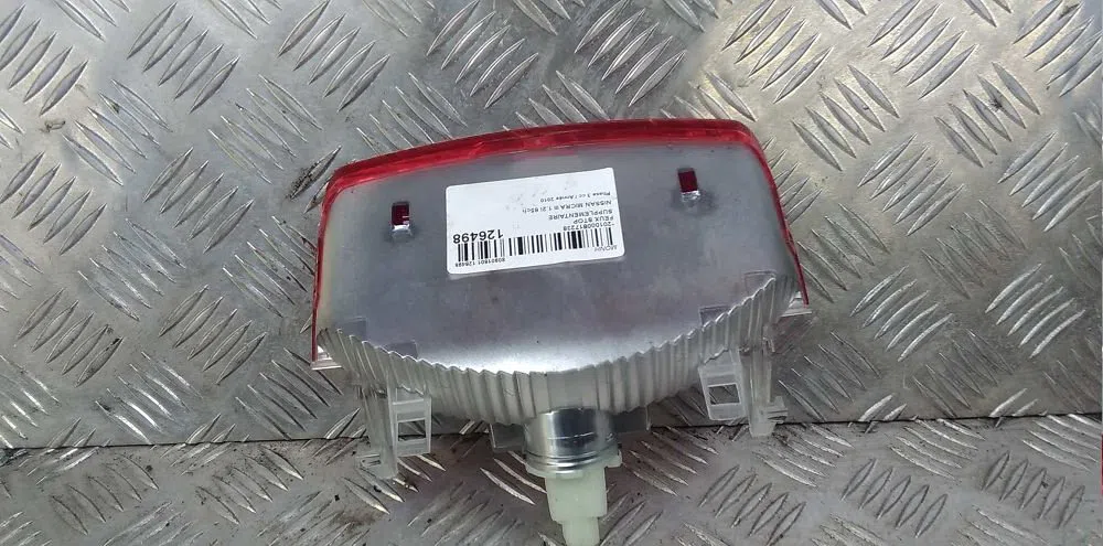 Feux stop supplementaire Nissan MICRA III (K12) 1.2 16v (2003-2010) occasion