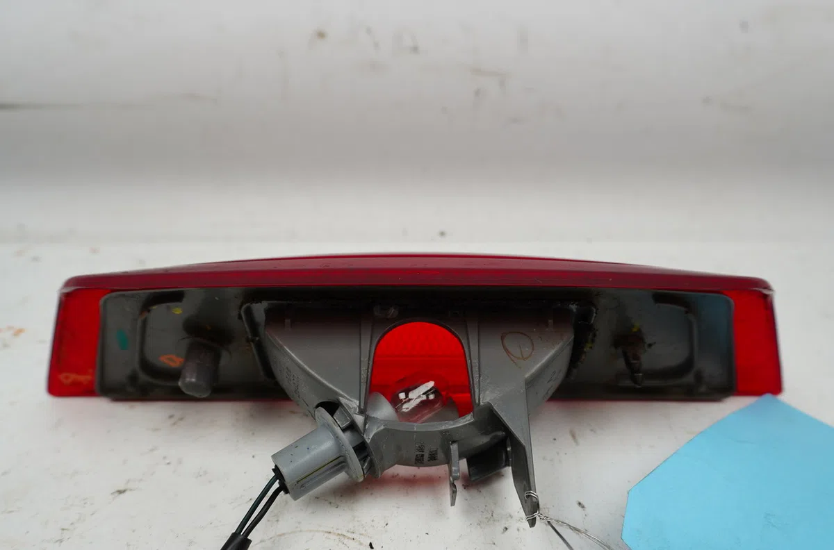 Feux stop supplementaire Nissan MICRA IV (K13K) 1.2 (2010-2015) occasion