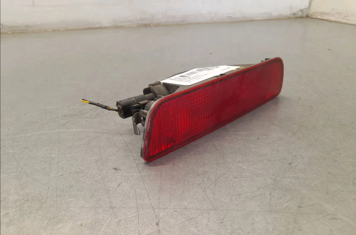 Feux stop supplementaire Nissan MICRA V (K14) 1.0 ig-t (2021) occasion