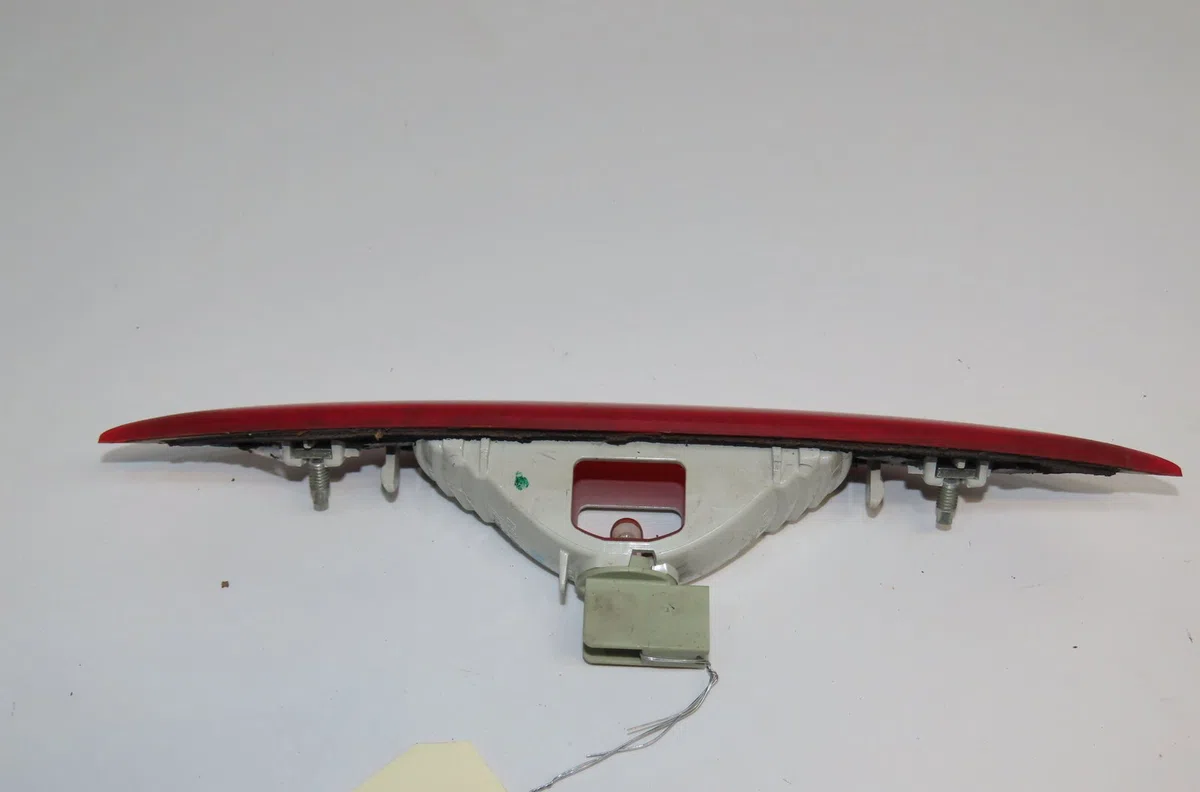 Feux stop supplementaire Nissan NOTE (E11, NE11) 1.6 (2006-2012) occasion