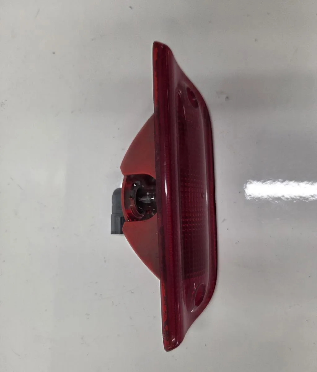 Feux stop supplementaire NISSAN NV200 occasion