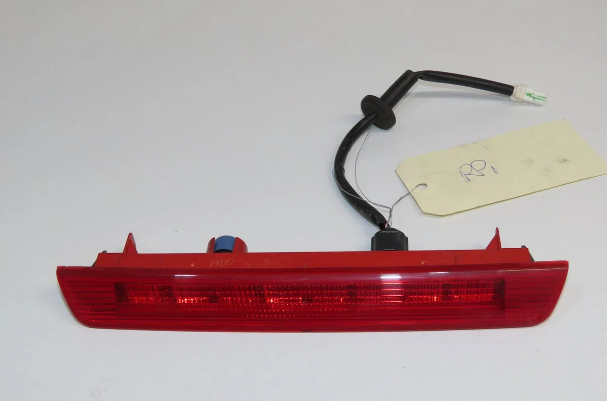 Feux stop supplementaire Nissan PULSAR 3-5 portes (C13) 1.2 dig-t (2014) occasion