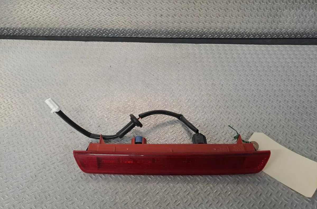 Feux stop supplementaire Nissan QASHQAI II SUV (J11, J11_) 1.6 dci (2013) occasion