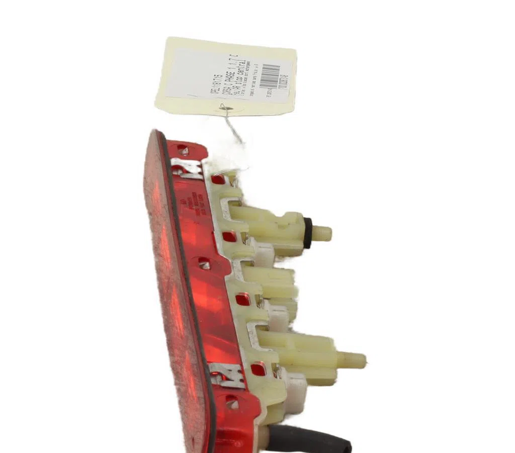 Feux stop supplementaire Opel CORSA C (X01) 1.7 di (f08, f68) (2000-2009) occasion