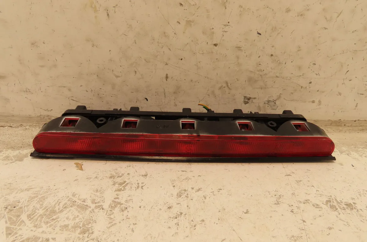 Feux stop supplementaire Opel CORSA D (S07) 1.2 (l08, l68) (2006-2014) 5 portes occasion