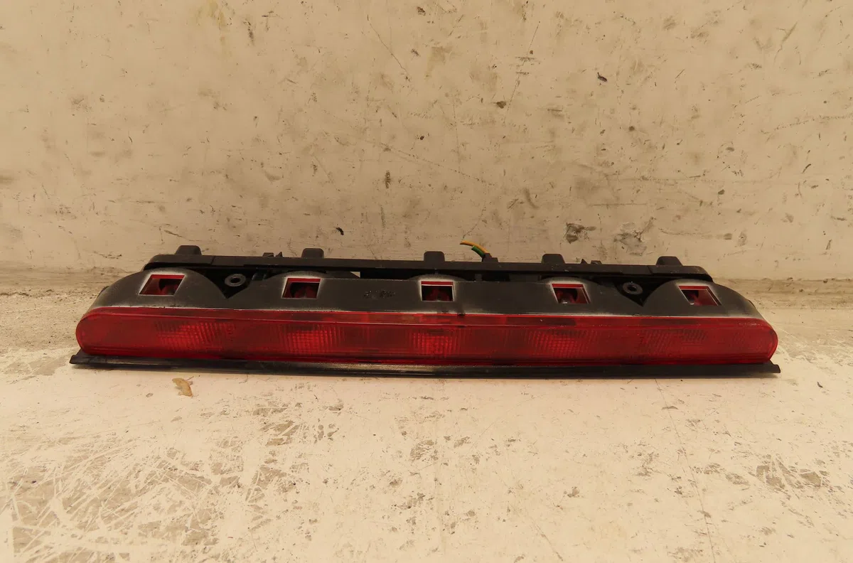 Feux stop supplementaire Opel CORSA D (S07) 1.2 (l08, l68) (2006-2014) 5 portes occasion