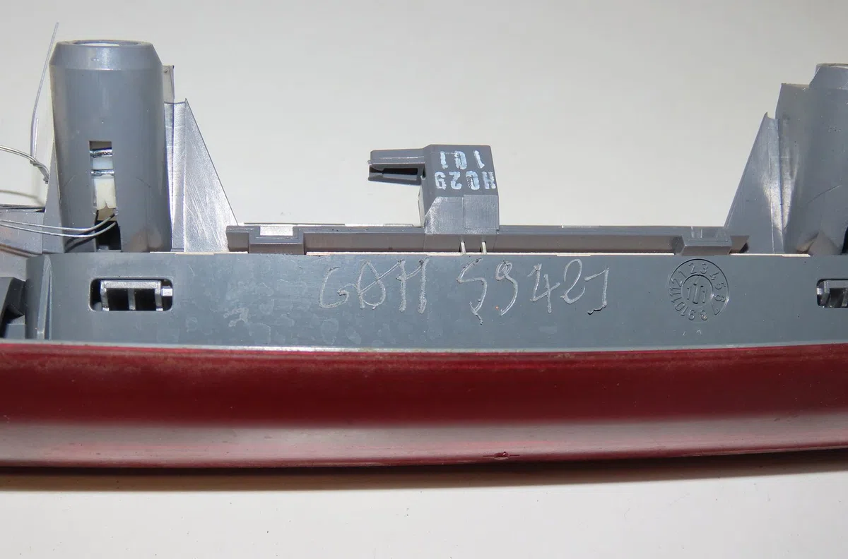 Feux stop supplementaire Opel CORSA D (S07) 1.3 cdti (l08, l68) (2006-2014) 5 portes occasion