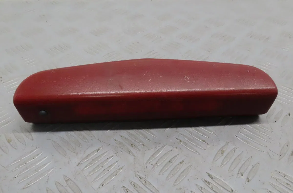 Feux stop supplementaire OPEL CORSA IV 2022 occasion