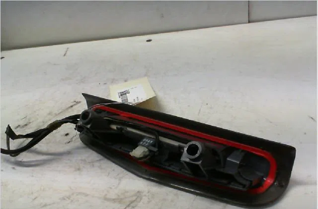 Feux stop supplementaire OPEL CORSA IV Phase 1 09-2006--12-2010 occasion