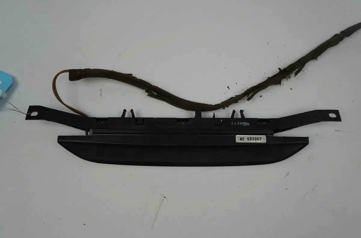 Feux stop supplementaire Opel VECTRA B Break (J96) 2.0 dti 16v (f35) (1997-2003) occasion