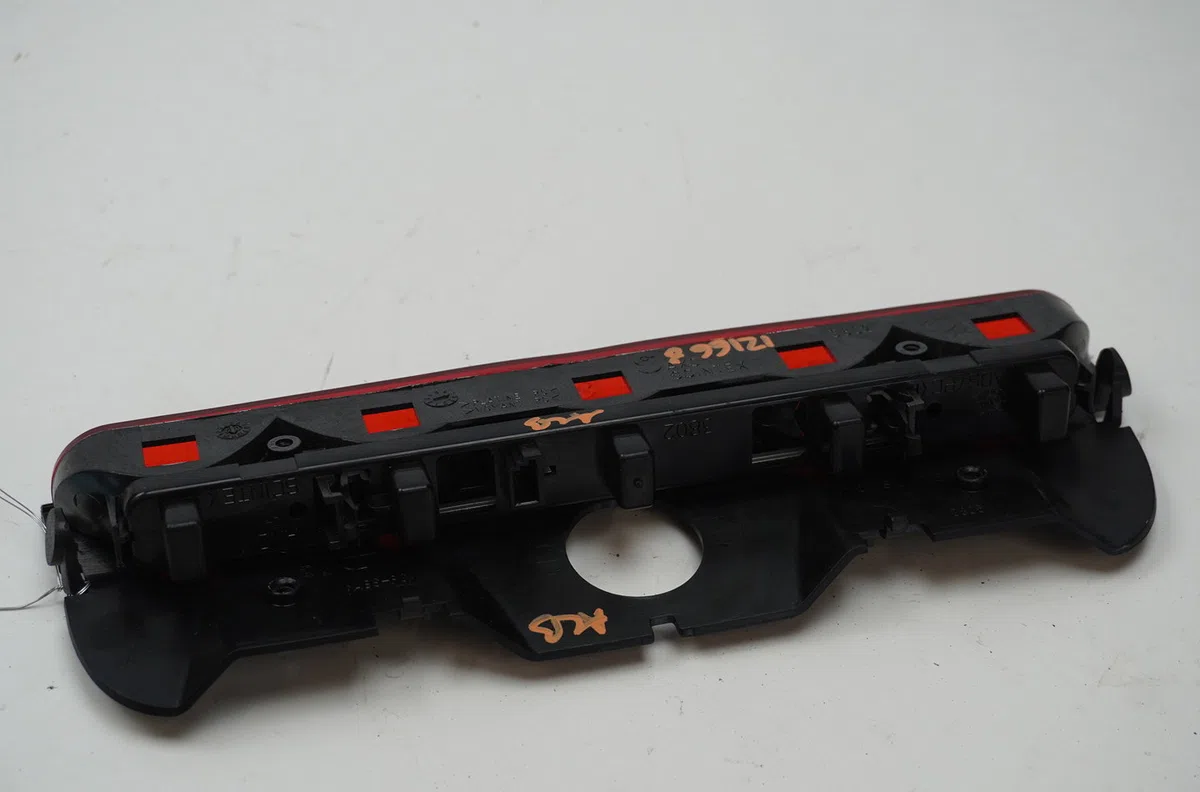 Feux stop supplementaire Peugeot 106 II (1A_, 1C_) 1.1 i (1996-2004) occasion