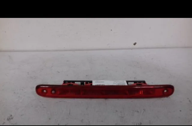 Feux stop supplementaire Peugeot 107 (PM_, PN_) 1.0 (2005-2014) 3 portes occasion