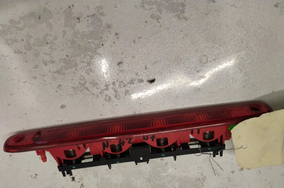 Feux stop supplementaire Peugeot 107 (PM_, PN_) 1.0 (2005-2014) 3 portes occasion