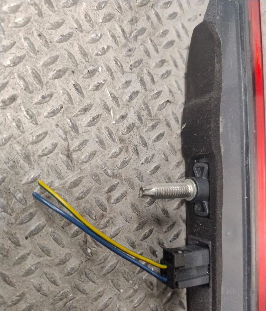 Feux stop supplementaire PEUGEOT 2008 2  2008 2 occasion