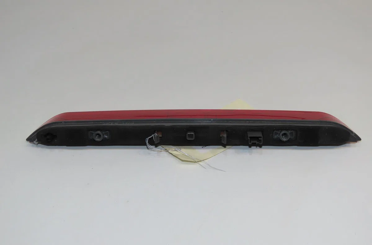 Feux stop supplementaire Peugeot 2008 II (UD_, US_, UY_, UK_) 1.2 puretech 100 (2019) occasion