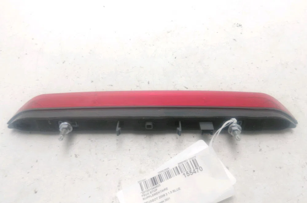 Feux stop supplementaire Peugeot 2008 II (UD_, US_, UY_, UK_) 1.5 bluehdi 110 (udyhsk) (2021) occasion