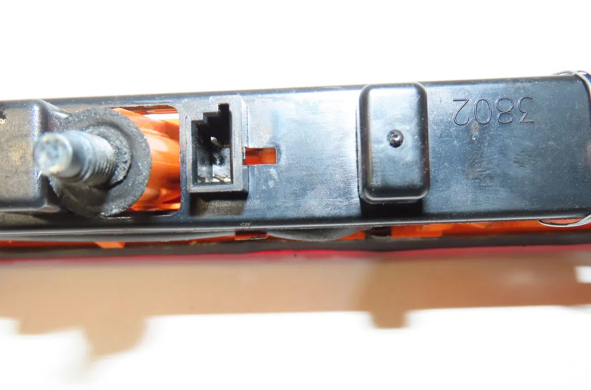 Feux stop supplementaire Peugeot 206 3-5 portes (2A-C) 1.9 d (1998-2001) 5 portes occasion