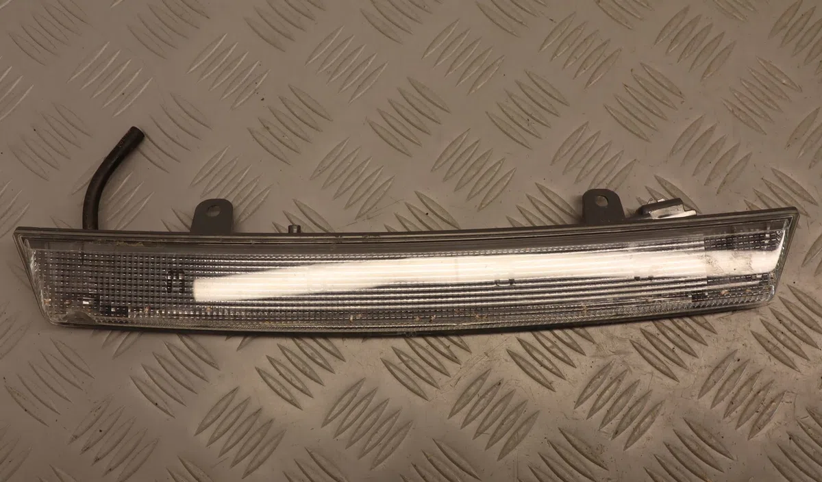 Feux stop supplementaire Peugeot 208 I (CA_, CC_) 1.6 hdi - bluehdi 75 (2013) 5 portes occasion