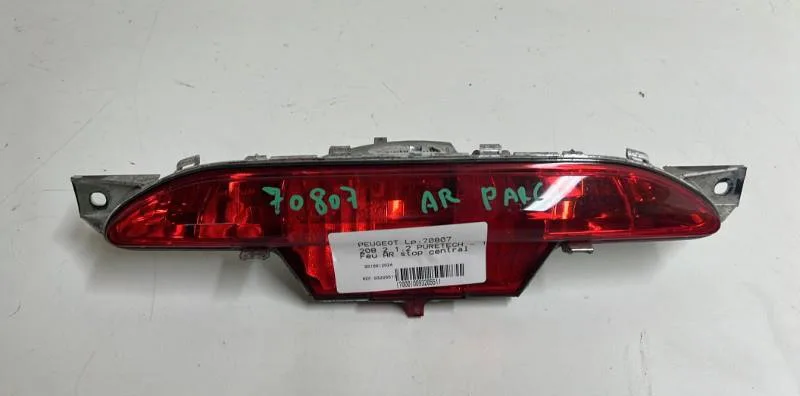 Feux stop supplementaire Peugeot 208 II (UB_, UP_, UW_, UJ_) 1.2 puretech 100 (2019) 5 portes occasion