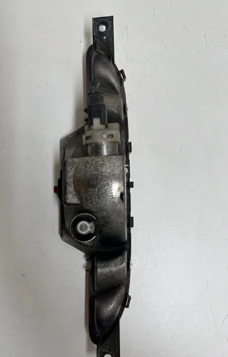 Feux stop supplementaire Peugeot 208 II (UB_, UP_, UW_, UJ_) 1.2 puretech 100 (2019) 5 portes occasion