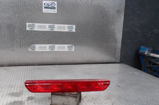 Feux stop supplementaire Peugeot 308 I (4A_, 4C_) 1.4 16v (2009-2014) 5 portes occasion