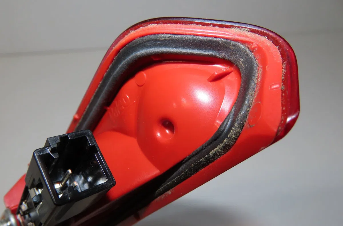 Feux stop supplementaire Peugeot 308 I (4A_, 4C_) 1.6 hdi (2007-2014) 5 portes occasion