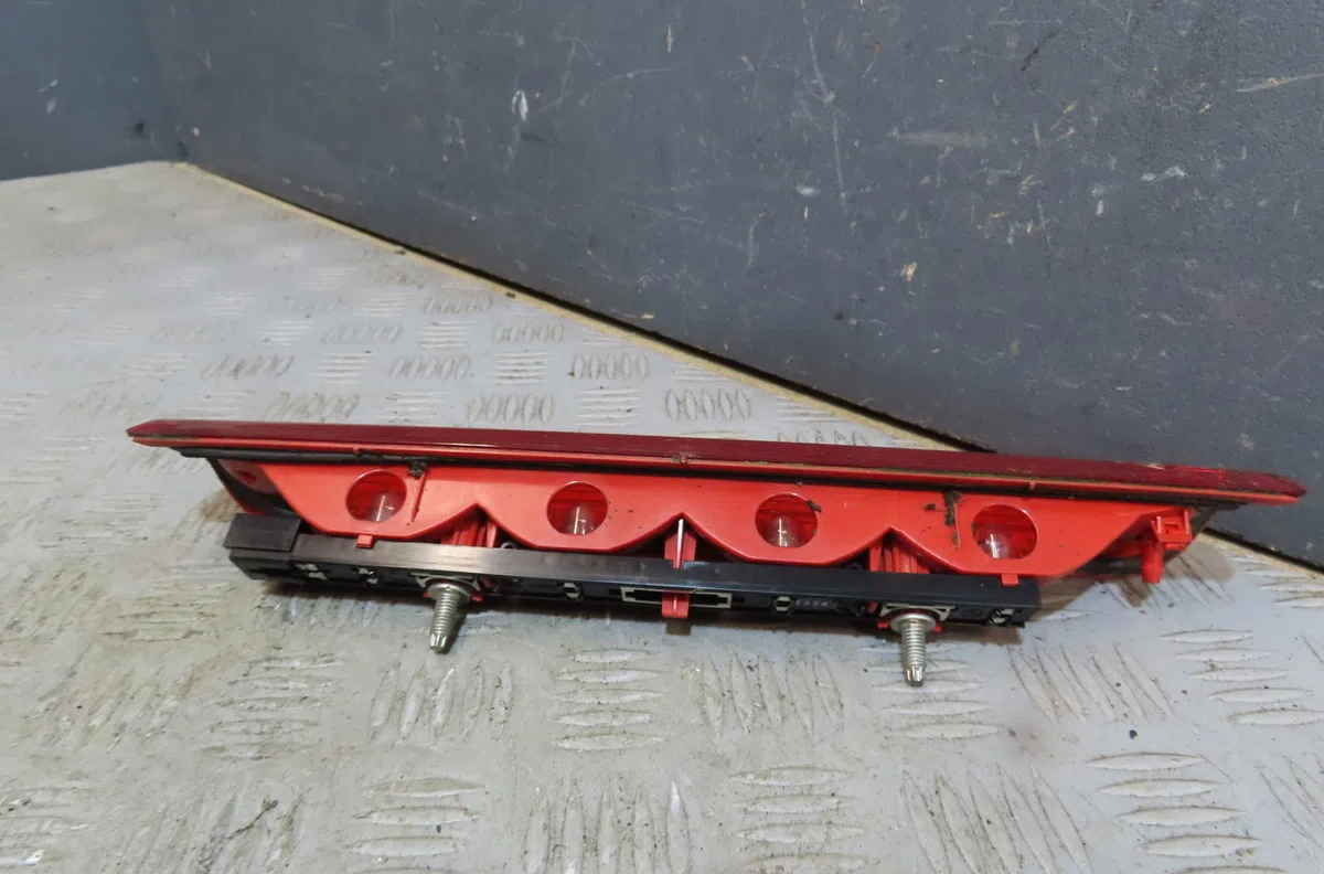 Feux stop supplementaire Peugeot 308 I (4A_, 4C_) 2.0 hdi (2007-2014) 3 portes occasion