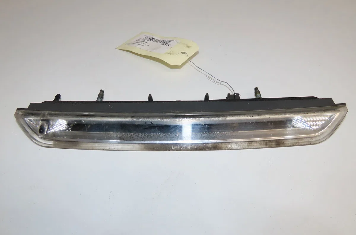 Feux stop supplementaire Peugeot 308 II (LB_, LP_, LW_, LH_, L3_) 1.2 thp 130 (2013-2021) occasion