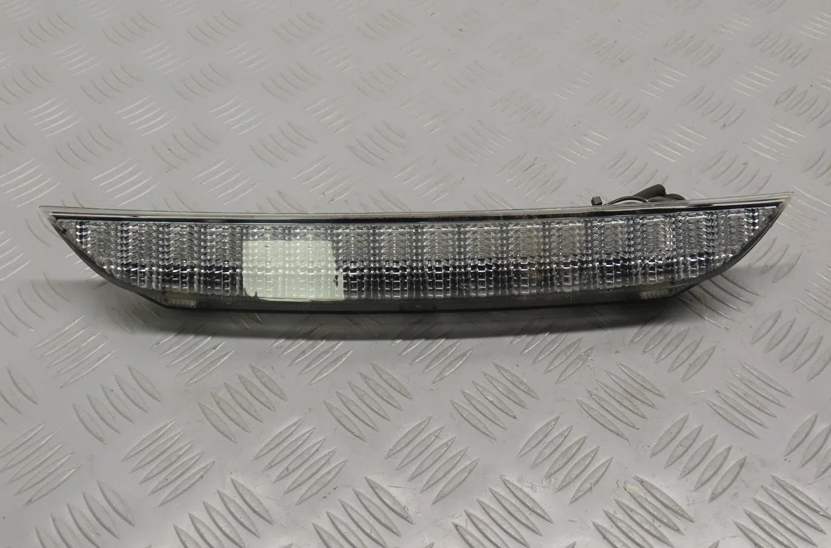 Feux stop supplementaire Peugeot 4008 1.6 hdi awc (2012) occasion