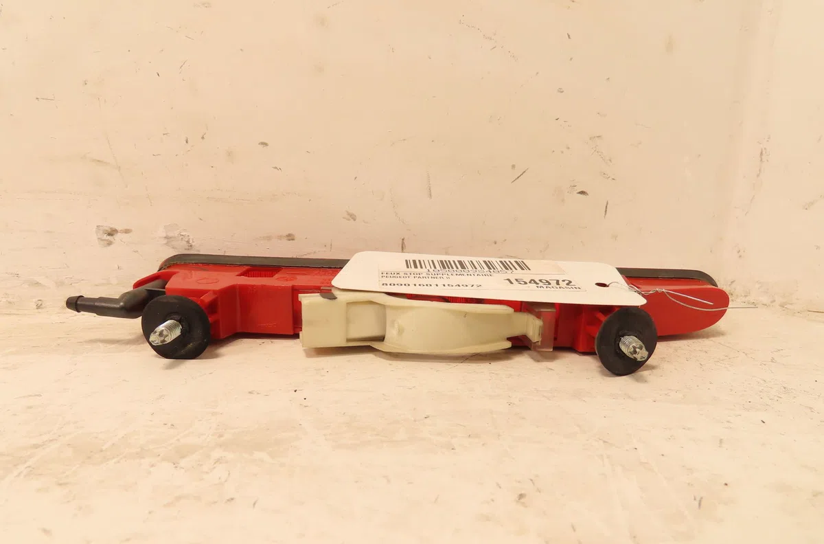 Feux stop supplementaire Peugeot PARTNER Camionnette-Monospace (5_, G_) 1.6 hdi 90 (2005-2015) occasion