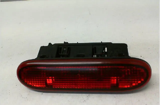 Feux stop supplementaire RENAULT CLIO I Phase 3 03-1996--08-1998 1.2 occasion