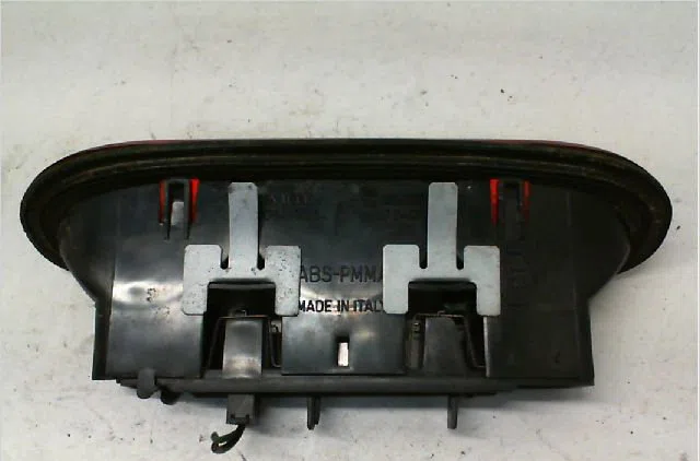 Feux stop supplementaire RENAULT CLIO I Phase 3 03-1996--08-1998 1.2 occasion