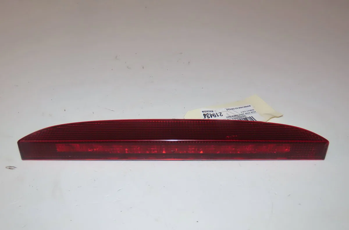 Feux stop supplementaire Renault CLIO II (BB_, CB_) 1.2 (bb0a, bb0f, bb10, bb1k, bb28, bb2d, bb2h, cb0a,... (1998-2010) 
