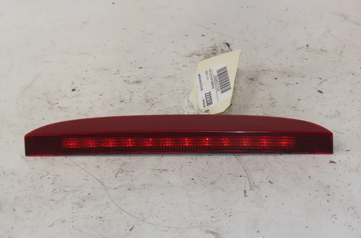Feux stop supplementaire Renault CLIO II (BB_, CB_) 1.4 (b-cb0c, b-cb0s) (1998-2005) occasion