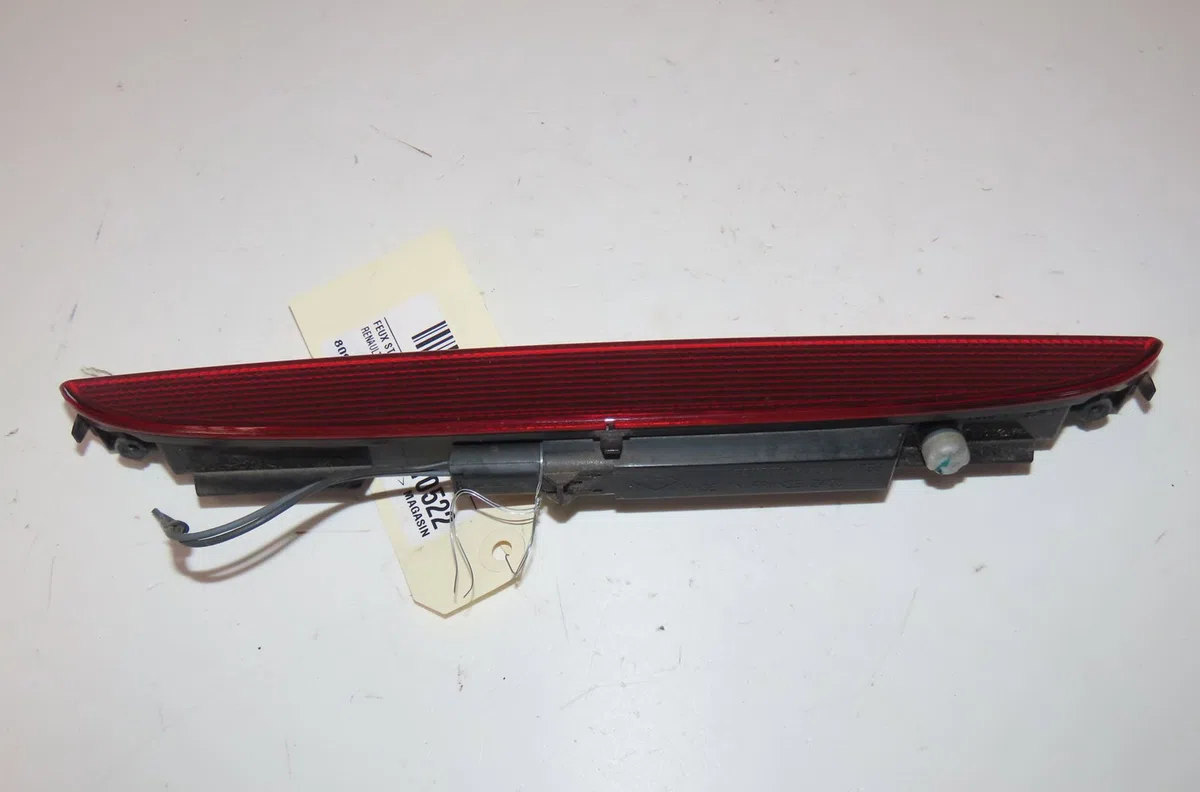Feux stop supplementaire Renault CLIO II (BB_, CB_) 1.5 dci (b-c2j) (2004-2012) occasion