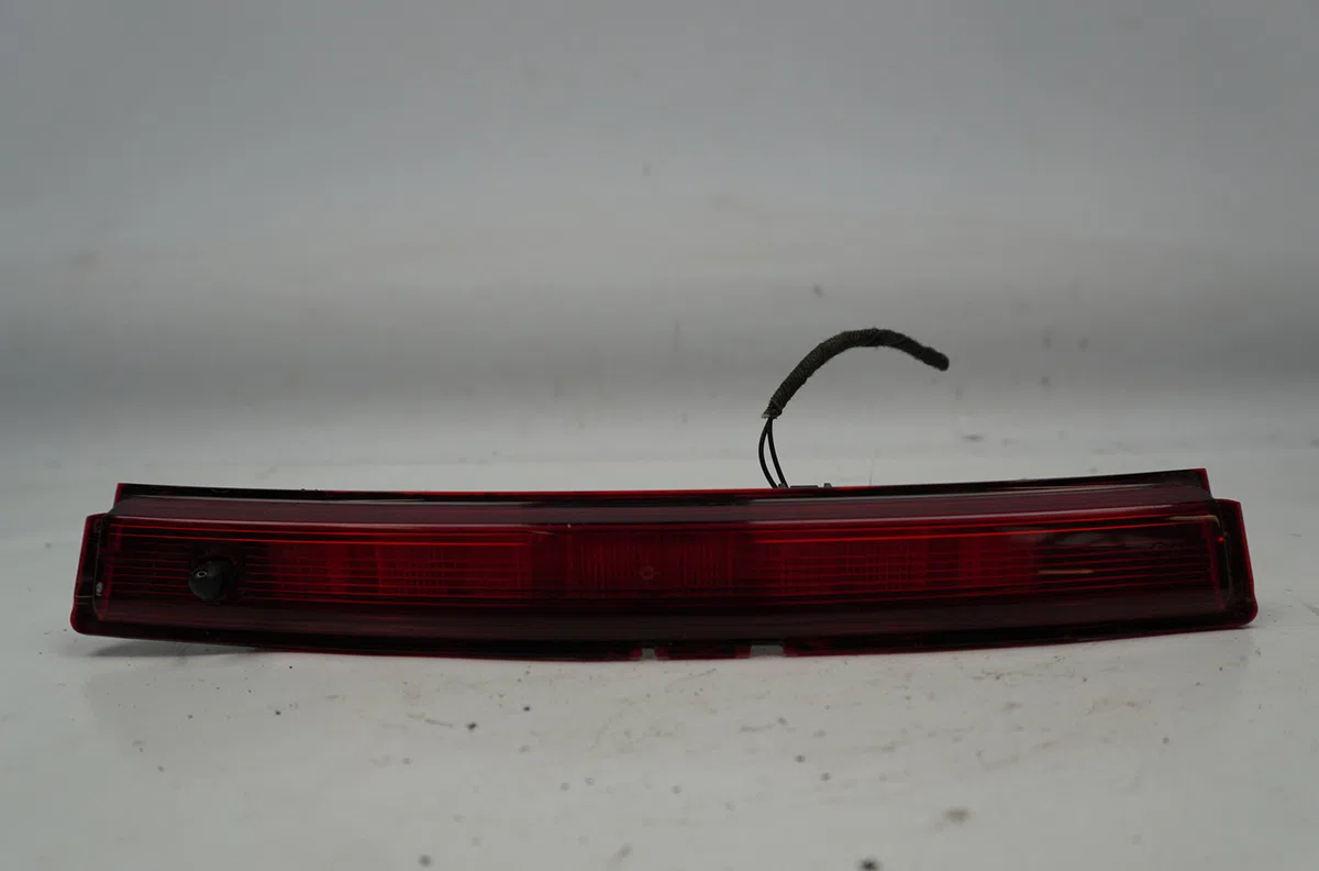 Feux stop supplementaire Renault CLIO IV (BH_) 1.2 16v (2012) occasion