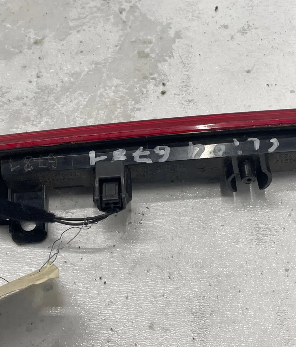 Feux stop supplementaire Renault CLIO IV (BH_) 1.5 dci 90 (2012) 5 portes occasion