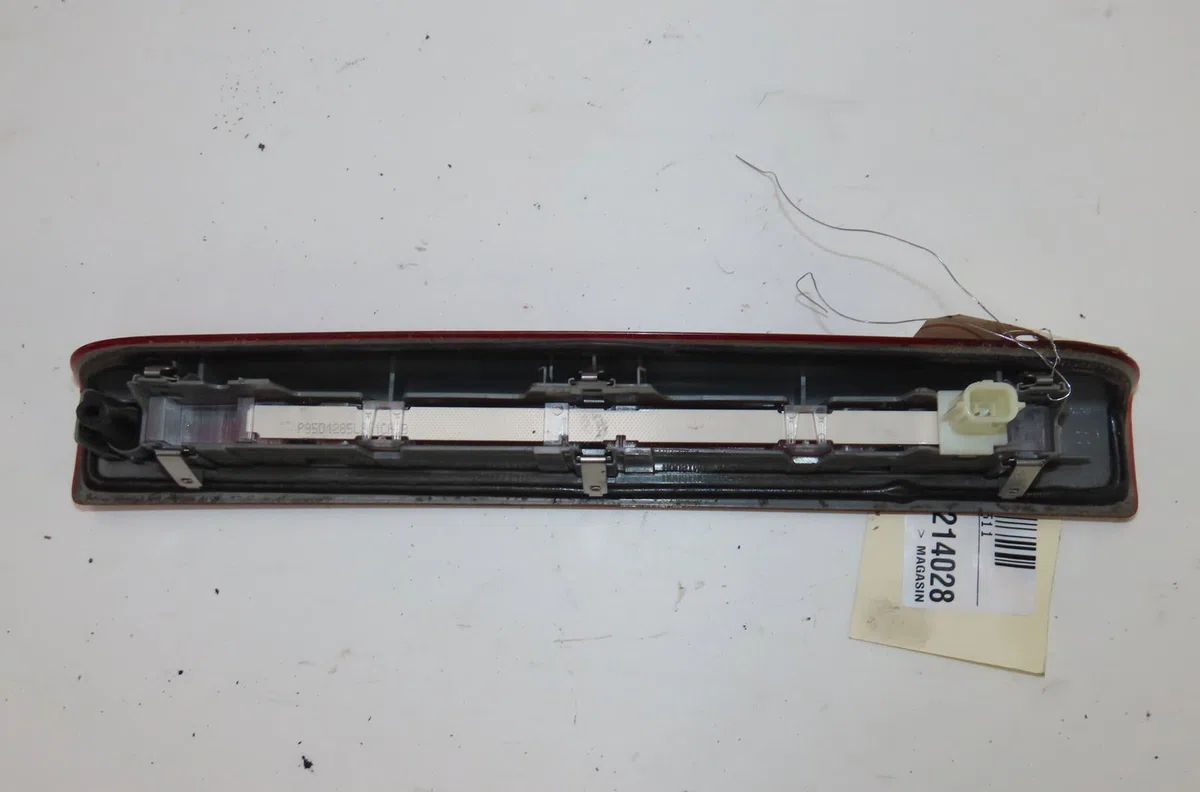 Feux stop supplementaire Renault GRAND SCÉNIC III (JZ0-1_) 1.9 dci (2009) occasion