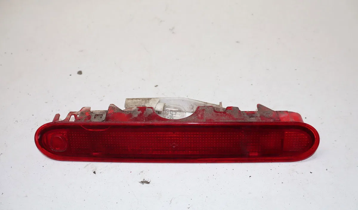 Feux stop supplementaire Renault KANGOO Express (FW0-1_) 1.5 dci 75 (fw07, fw10, fw04) (2010) 4 portes occasion