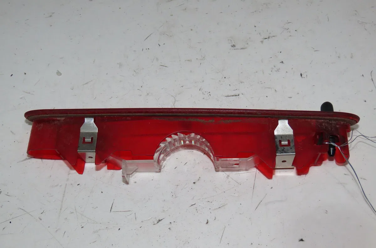 Feux stop supplementaire Renault KANGOO - GRAND KANGOO II (KW0-1_) 1.5 dci (2008) occasion