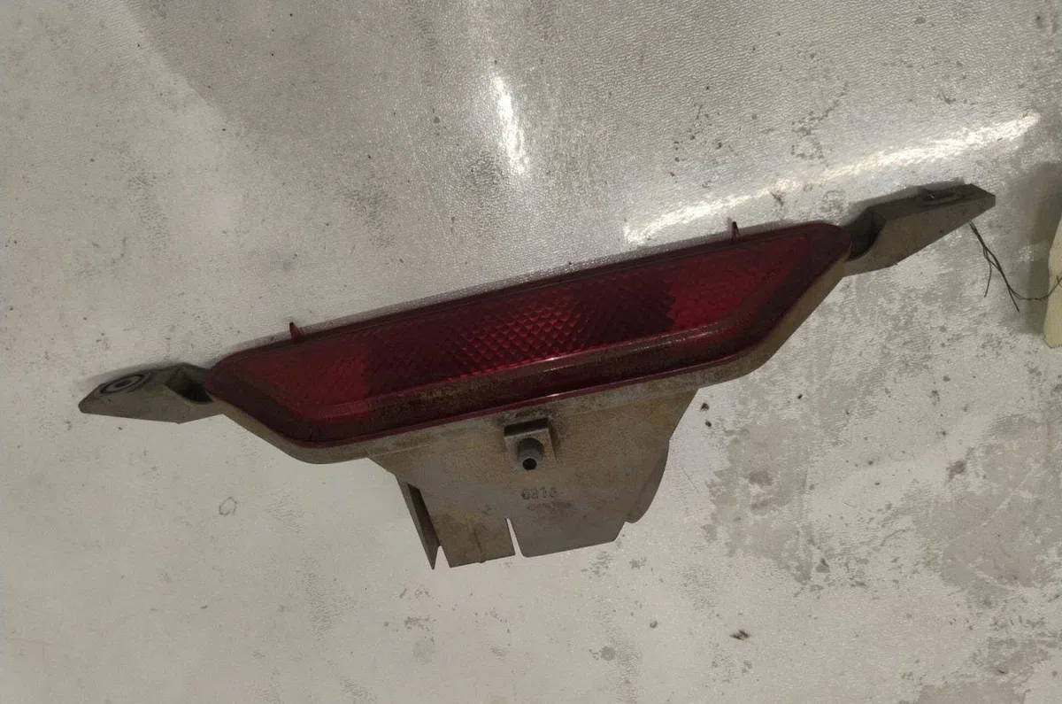 Feux stop supplementaire Renault KOLEOS I (HY_) 2.0 dci 4x4 (hy0k) (2008) occasion