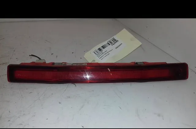 Feux stop supplementaire Renault MEGANE II (BM0-1_, CM0-1_) 1.9 dci (2005-2009) occasion