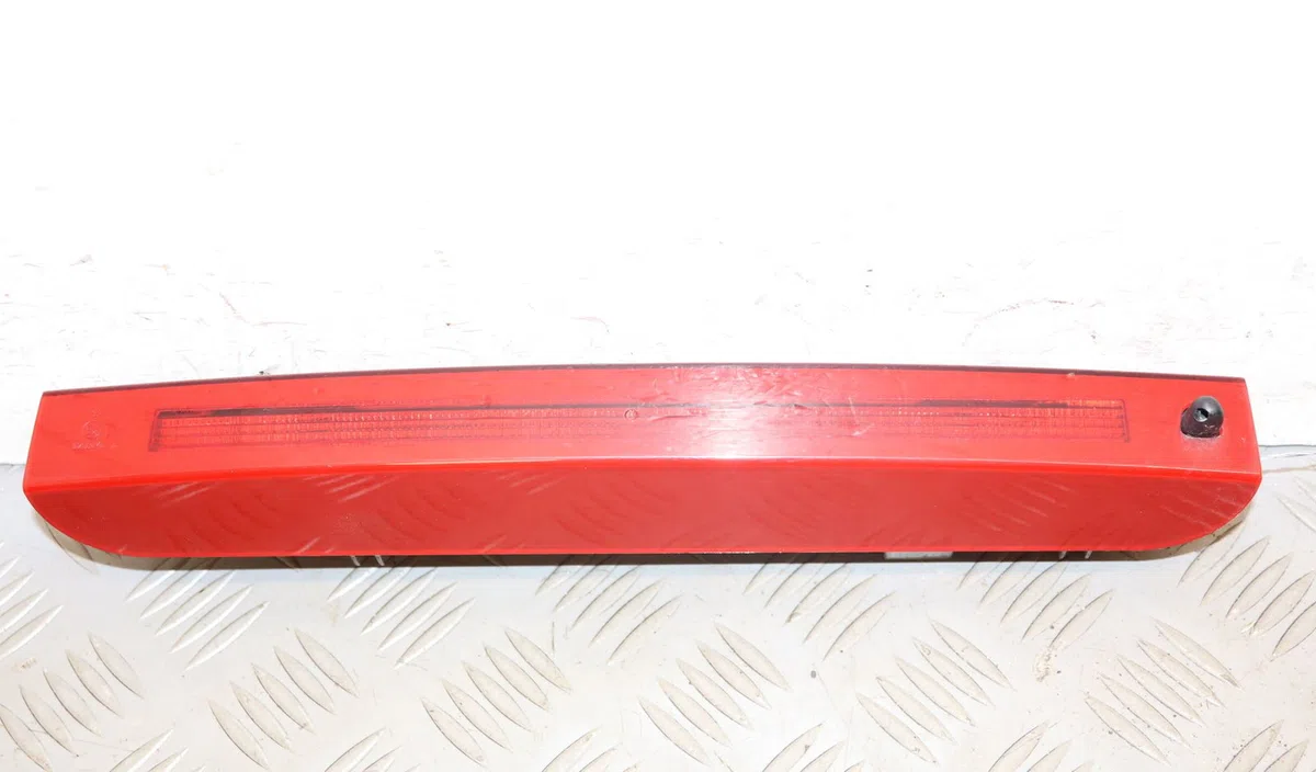 Feux stop supplementaire Renault MEGANE III Coupé (DZ0-1_) 1.9 dci (dz0n, dz0j, dz1j, dz1k) (2008-2015) occasion