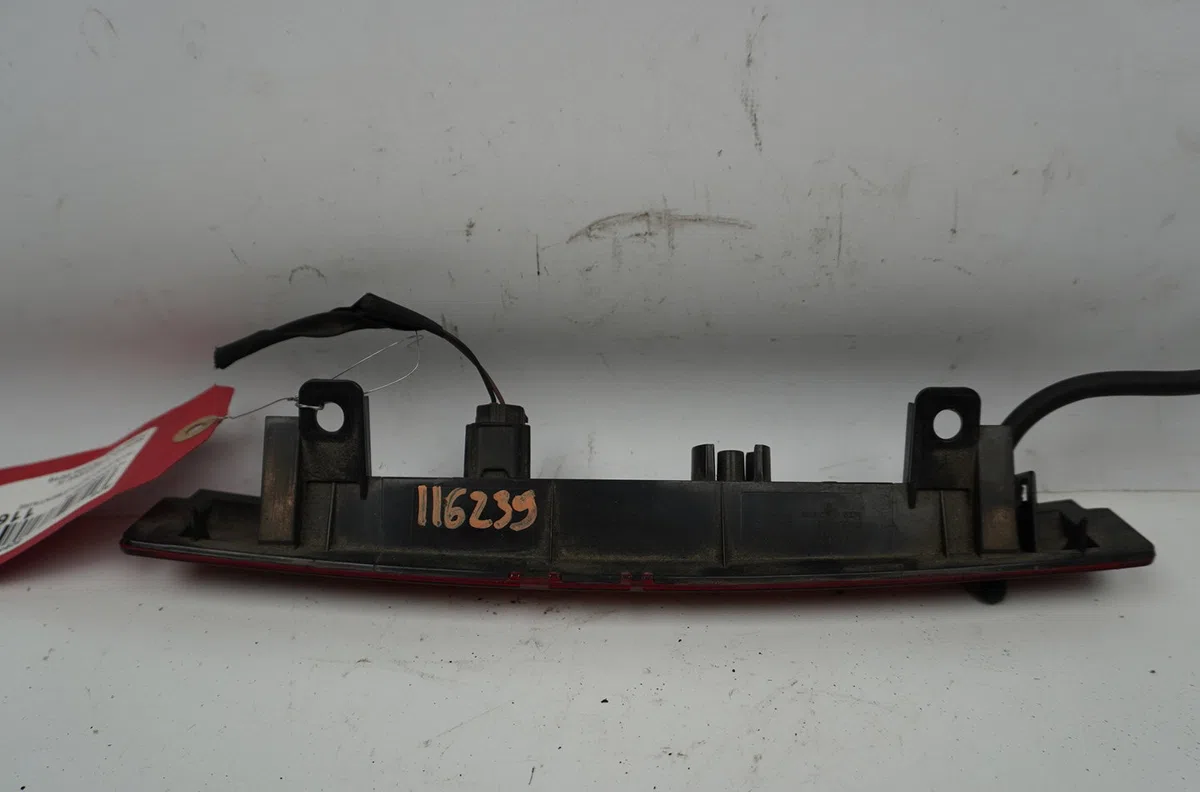 Feux stop supplementaire Renault MEGANE IV 3-5 portes (B9A-M-N_) 1.5 dci 110 (b9a3) (2015) occasion